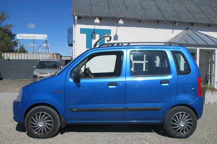 Blå Suzuki Wagon R+ fra 2005