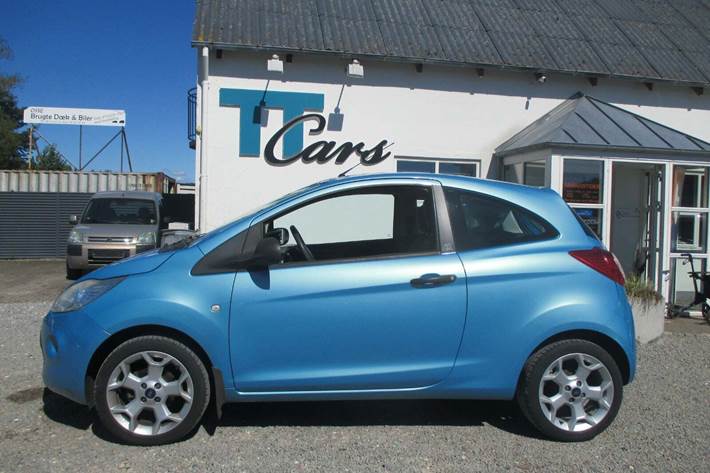 Blå Ford Ka fra 2011