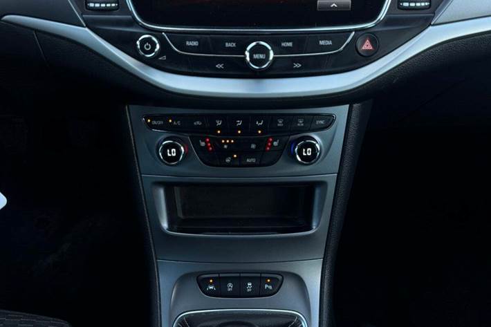 undefined Opel Astra fra 2019
