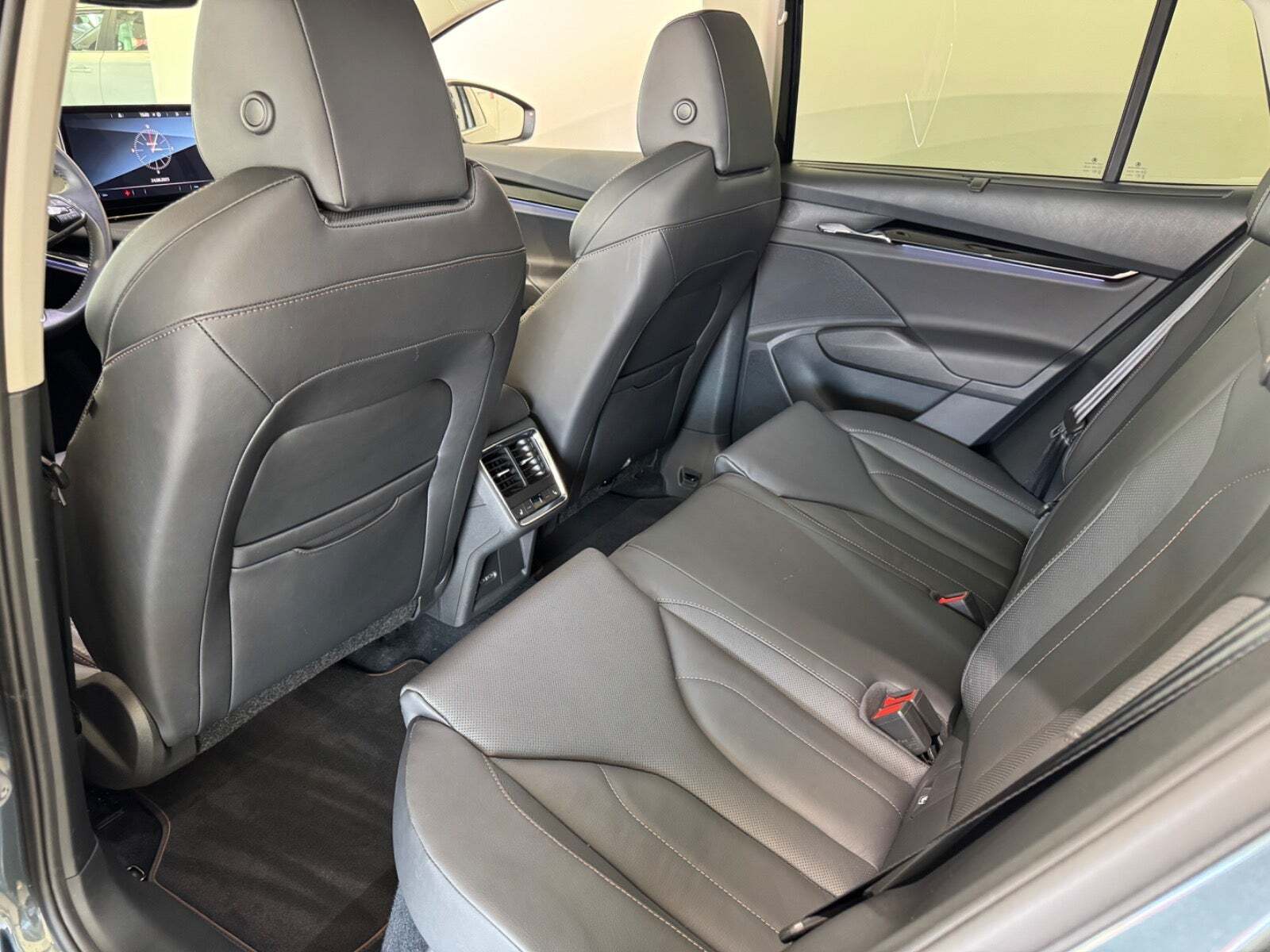 Skoda Enyaq 80 iV Suite