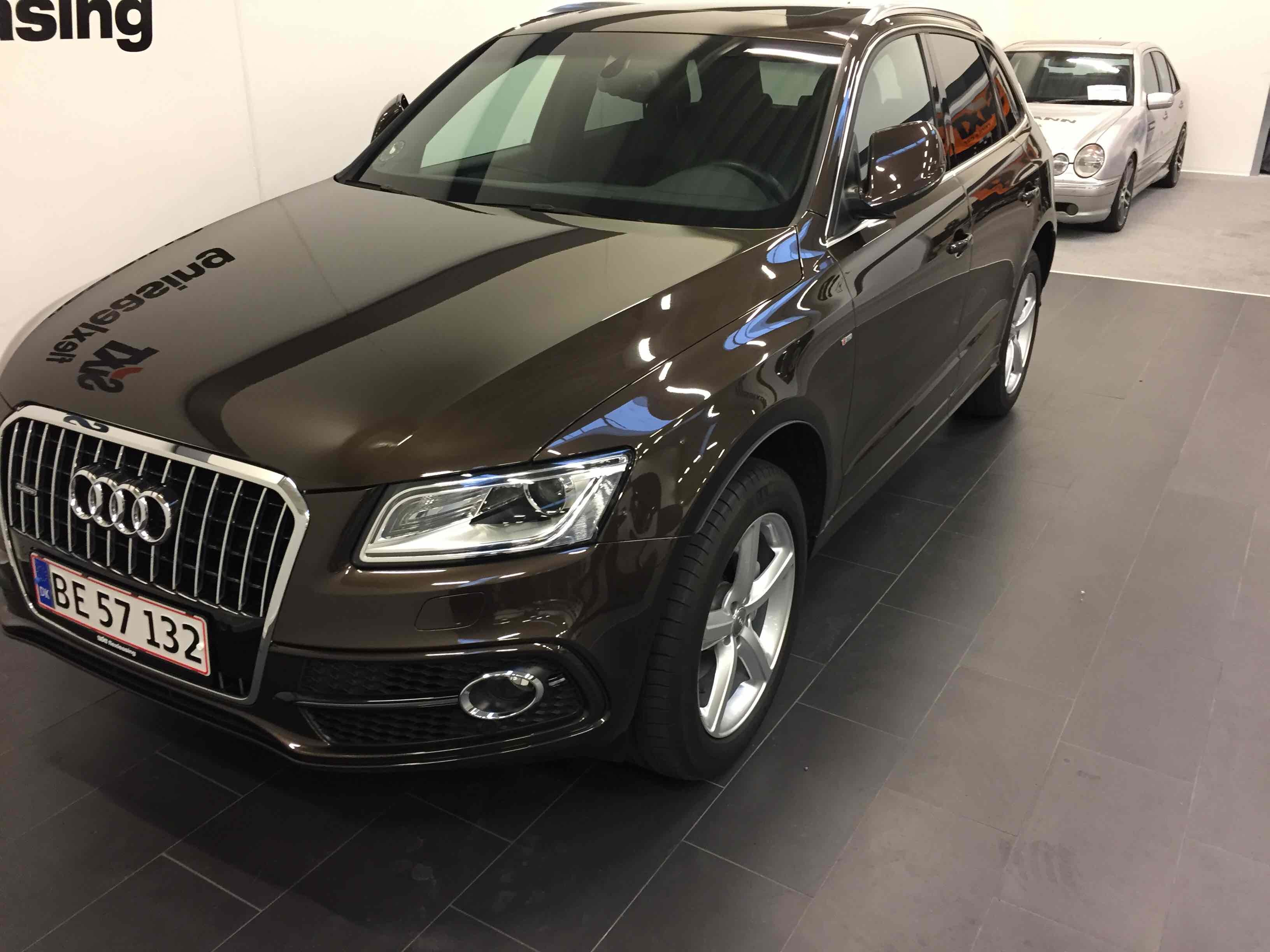 Brun Audi Q5 fra 2012