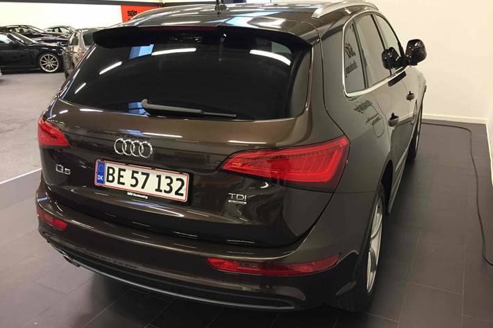 Brun Audi Q5 fra 2012