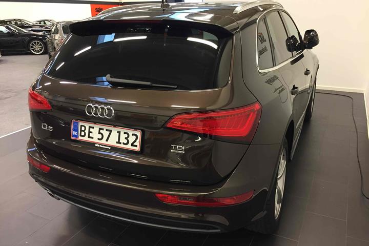 Brun Audi Q5 fra 2012