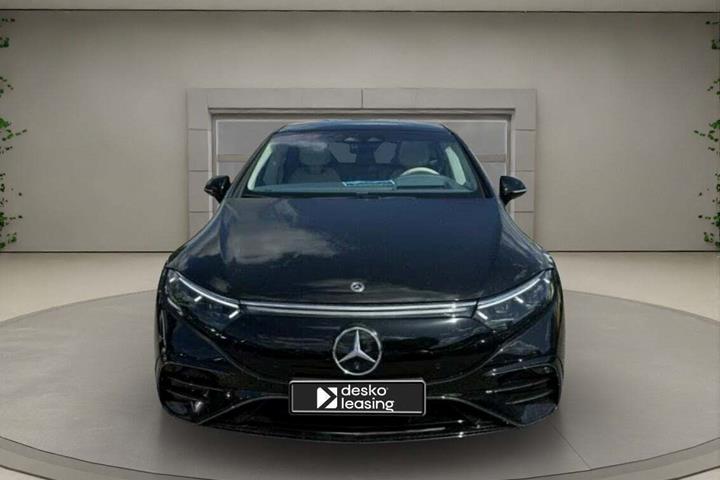 undefined Mercedes EQS580 fra 2022 set udefra