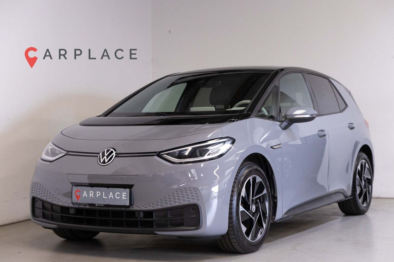 Grå VW ID.3 fra 2023 set udefra