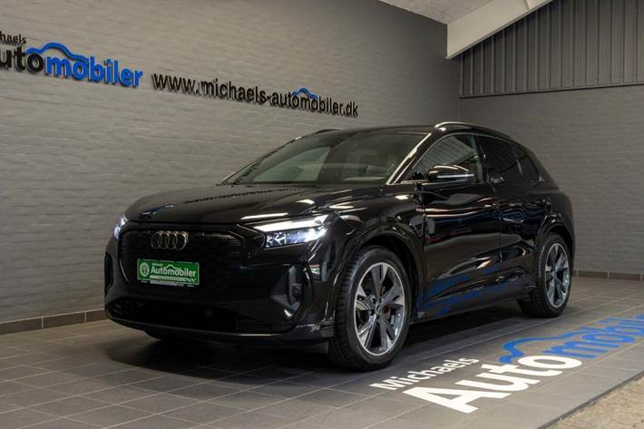 Sort Audi Q4 e-tron fra 2022 set udefra