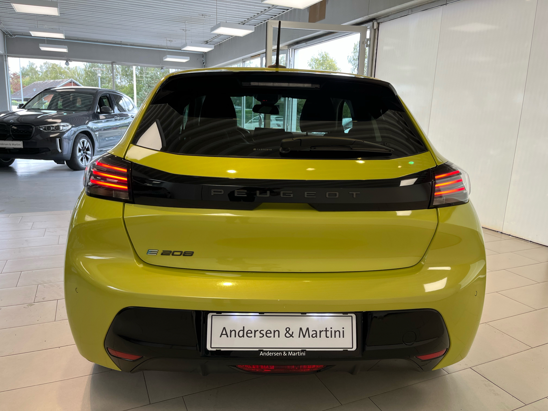 Peugeot e-208 EL Style 136HK 5d Aut.