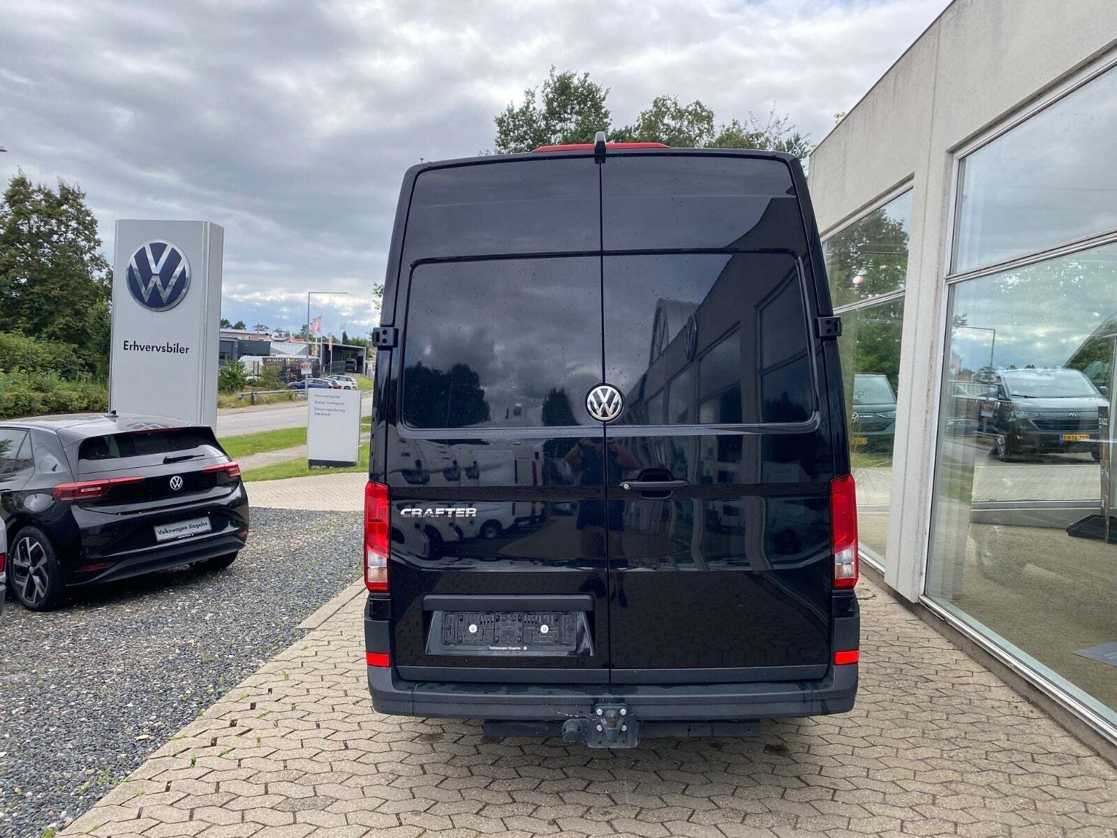 VW Crafter 35 2,0 TDi 177 Kassevogn L3H3 aut.