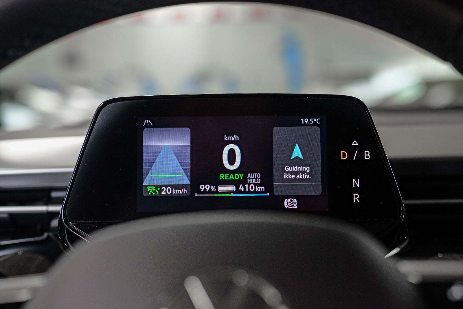 Orange VW ID.Buzz fra 2023