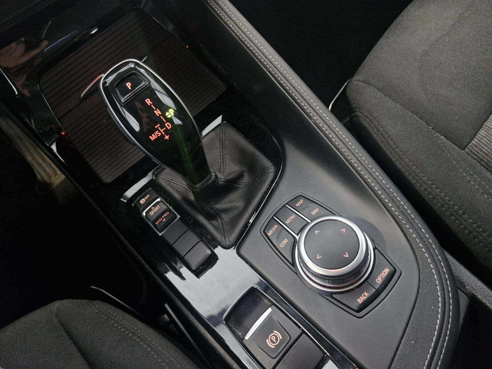 Sølv BMW X2 fra 2018