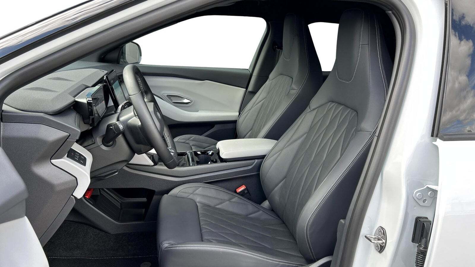 Ford Capri 82 Premium Extended Range