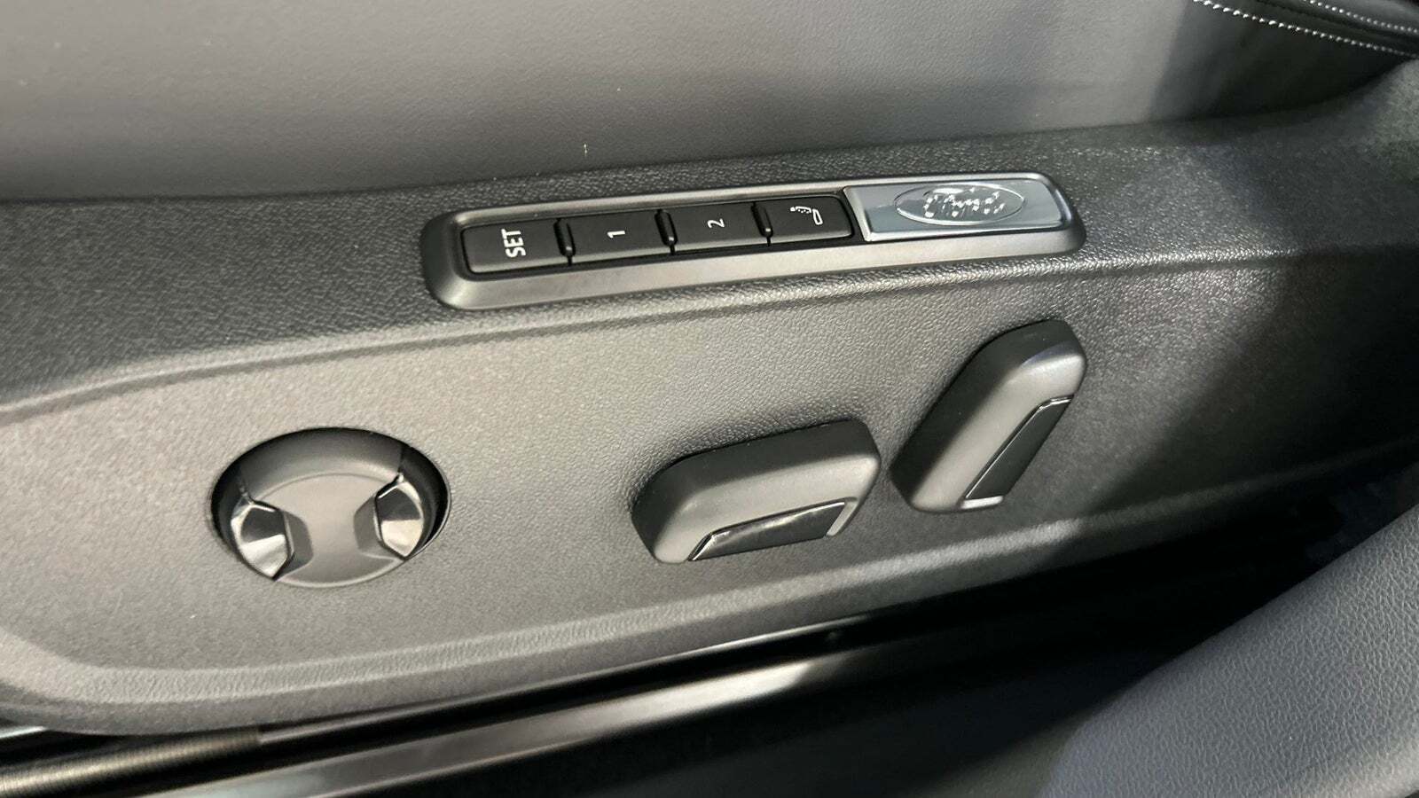 Hvid Ford Capri fra 2025