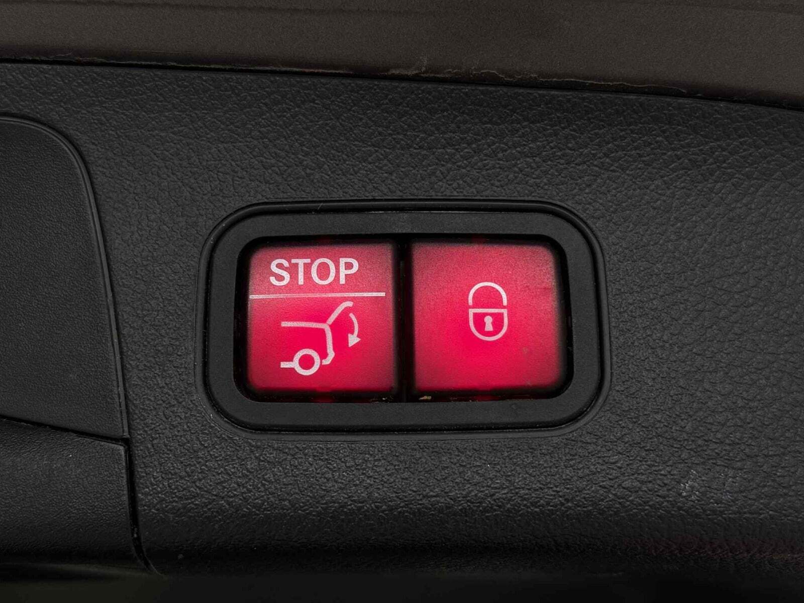 Grå Mercedes EQA250 fra 2022