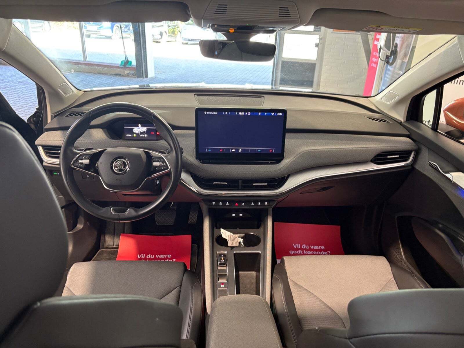 Sort Skoda Enyaq fra 2022