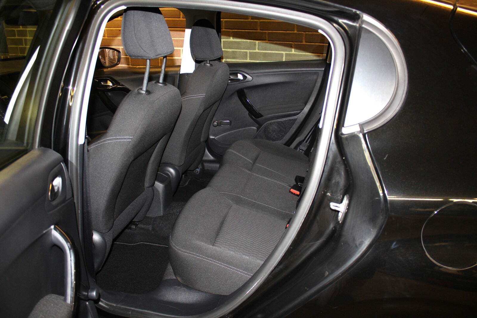 Peugeot 208 1,6 BlueHDi 100 Active