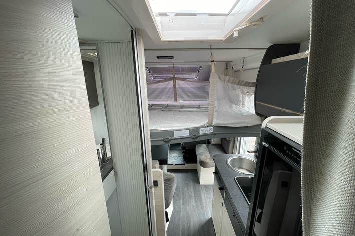 Hvid Chausson Titanium 627 GA fra 2022 set udefra