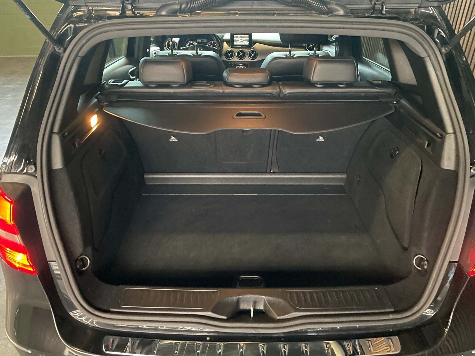 Mercedes B180