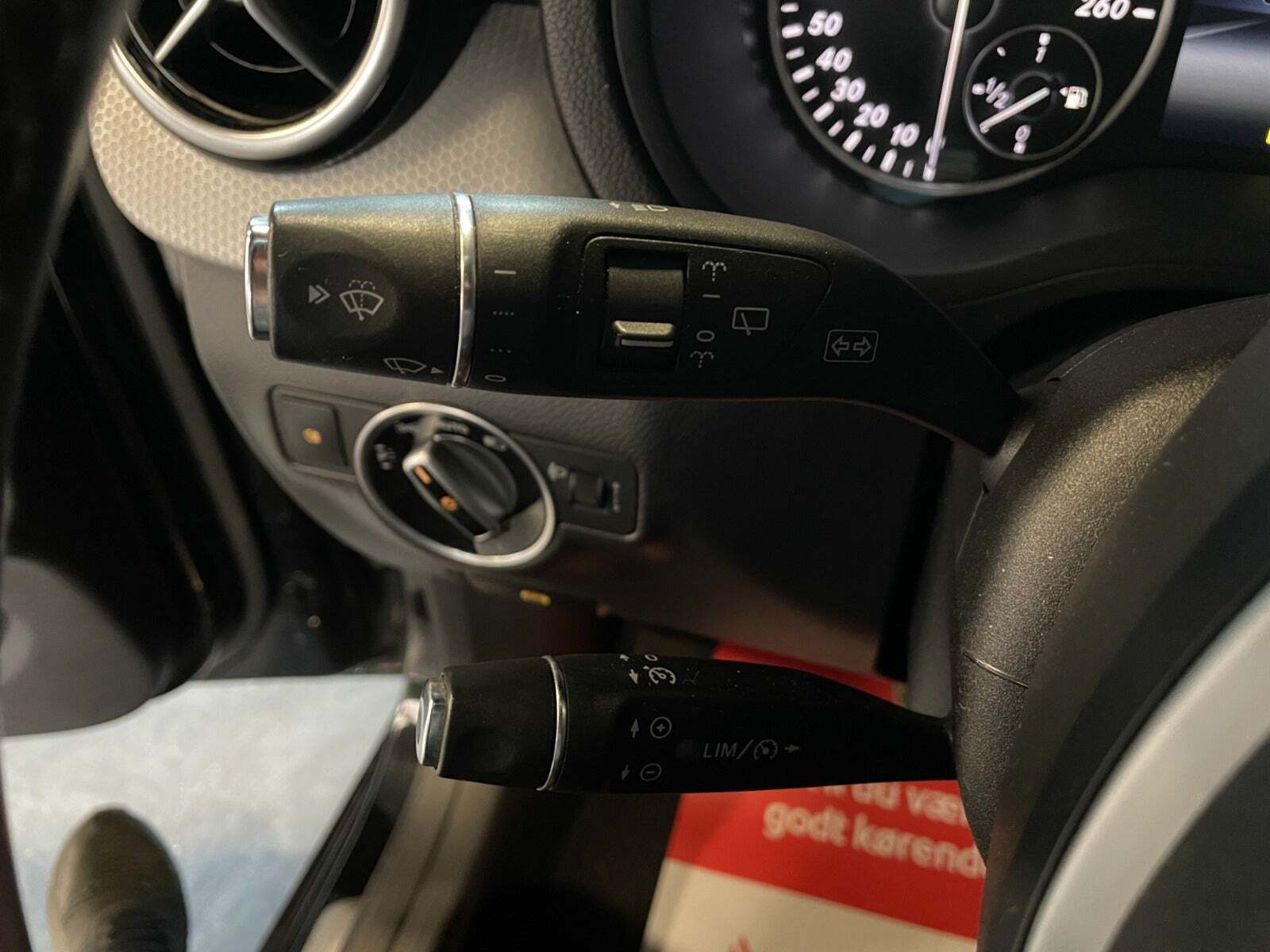 Sort Mercedes B180 fra 2014
