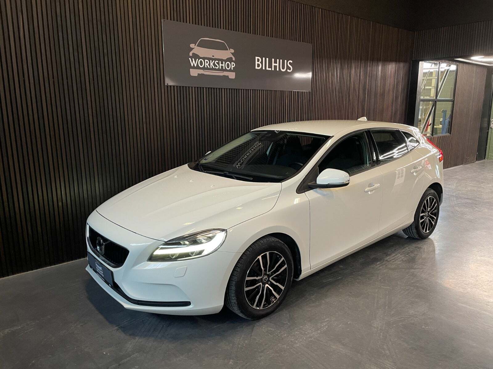 Volvo V40 2,0 D2 120 Momentum