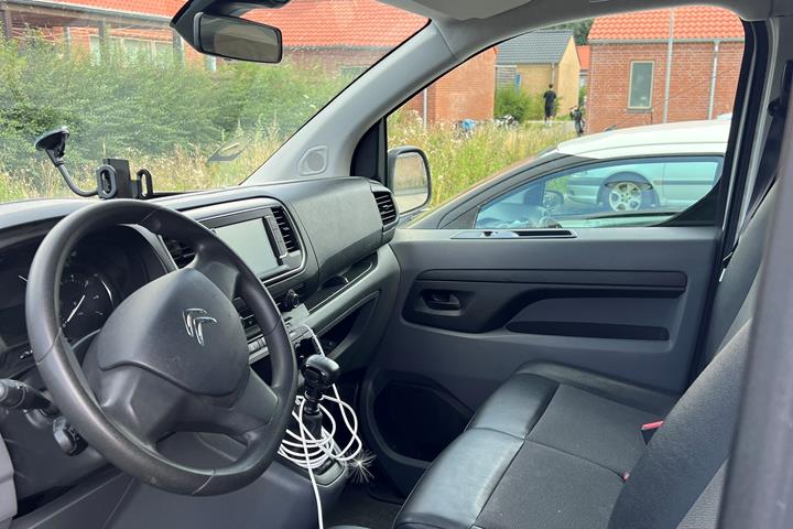 Hvid Citroën Jumpy fra 2019