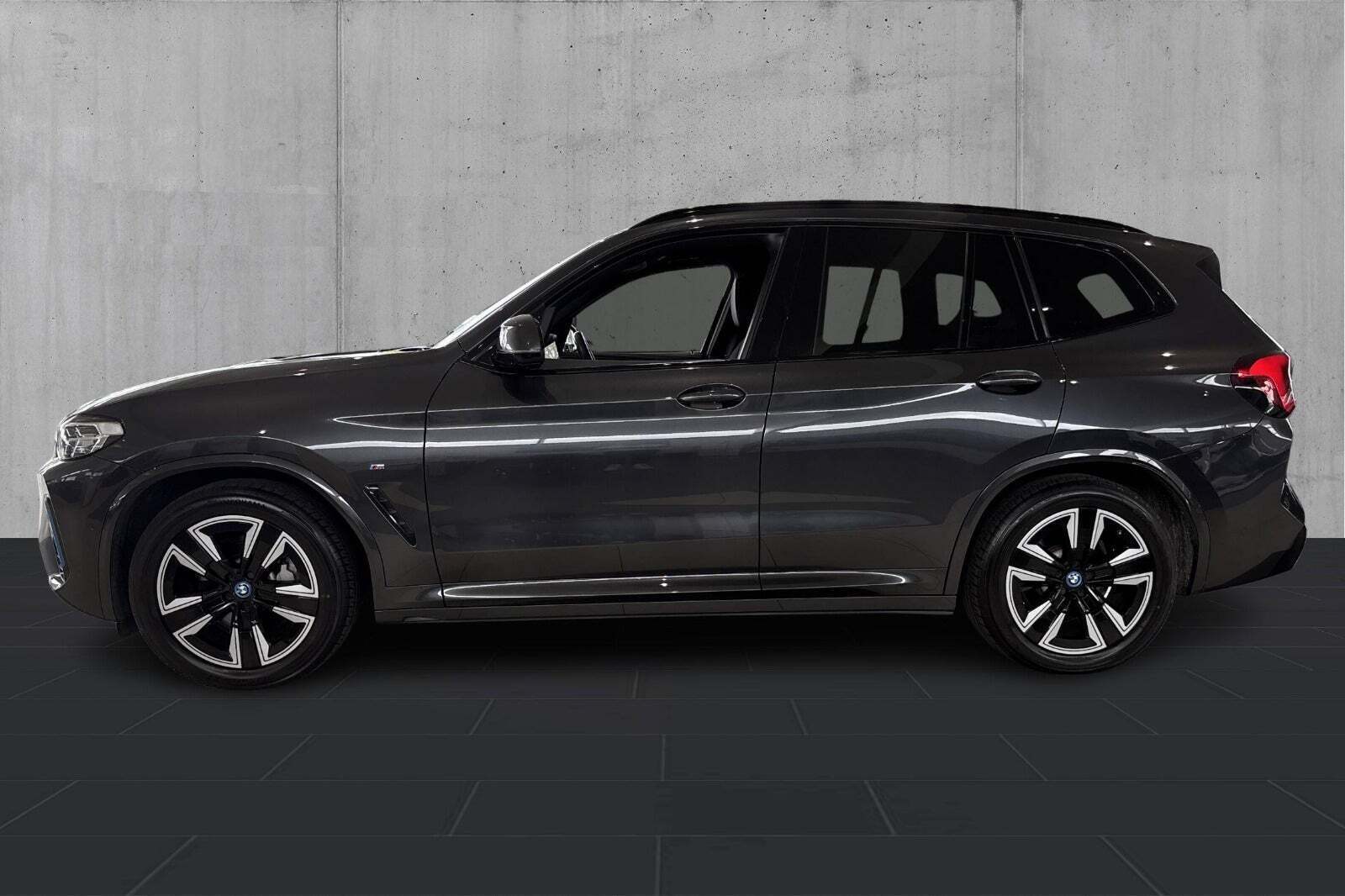 BMW iX3 Charged M-Sport