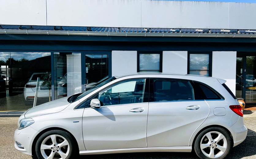 Mercedes B180