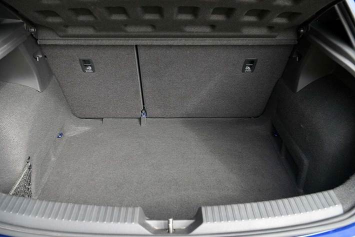 Blå Seat Leon fra 2019