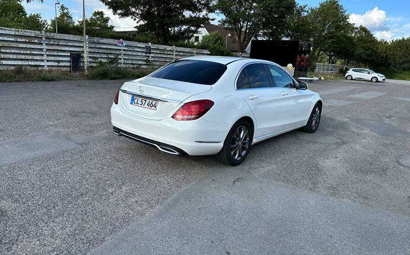 Mercedes C220