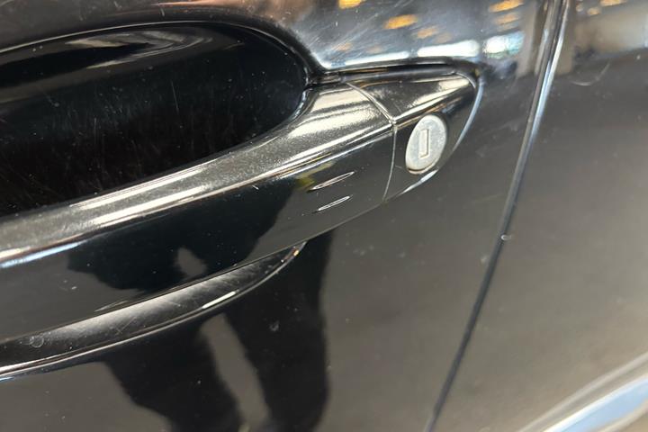 Sort Peugeot 3008 fra 2021
