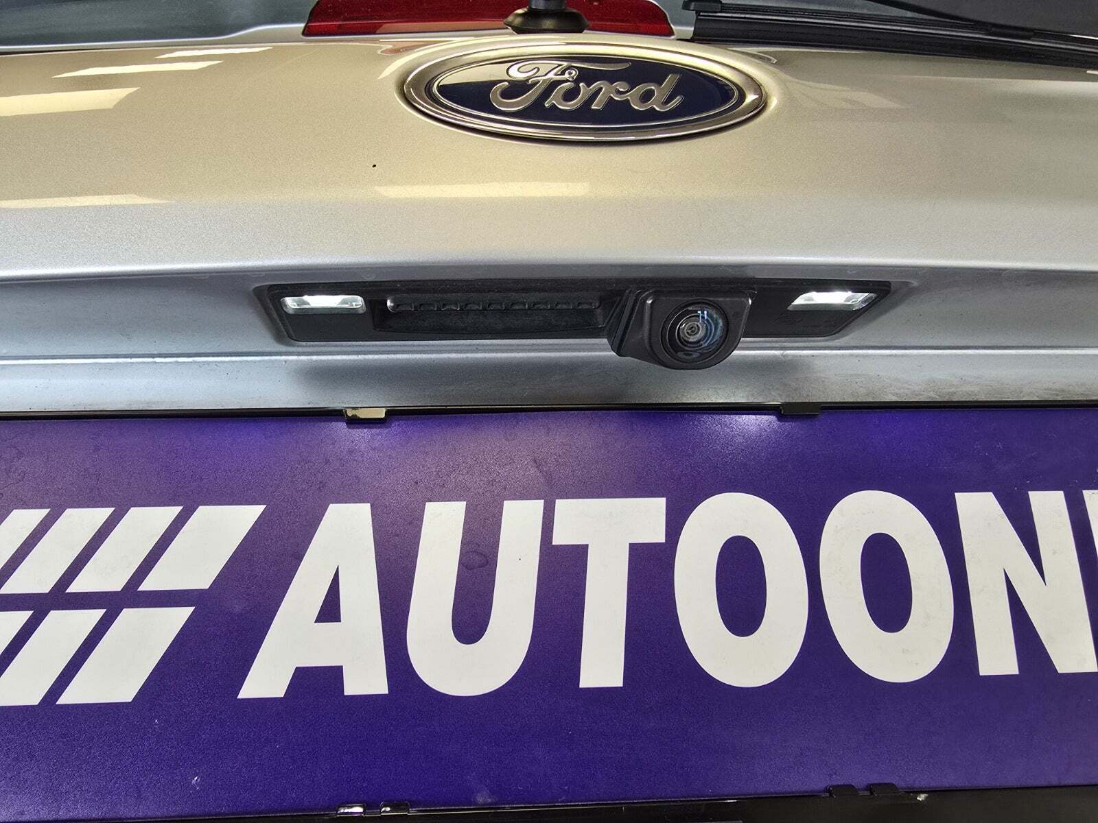 Sølv Ford Fiesta fra 2019