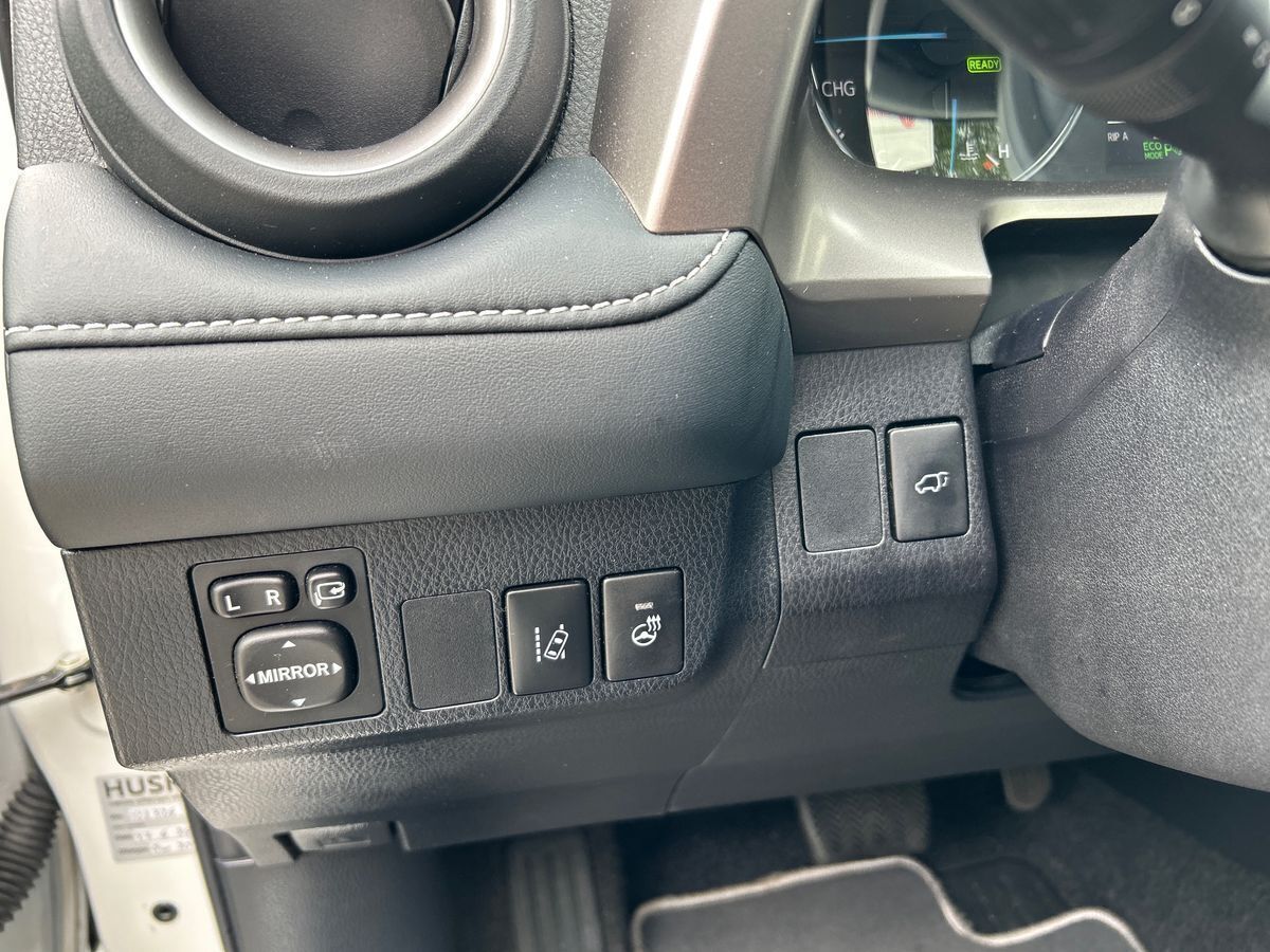 Hvid Toyota RAV4 fra 2018