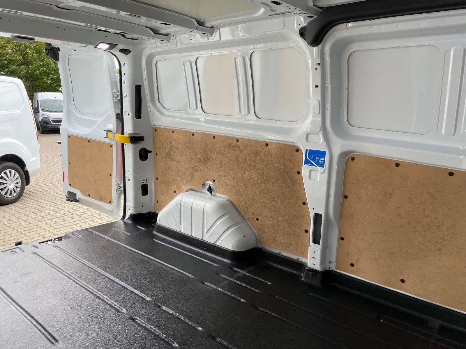 Hvid Ford Transit Custom 300 L2 fra 2019