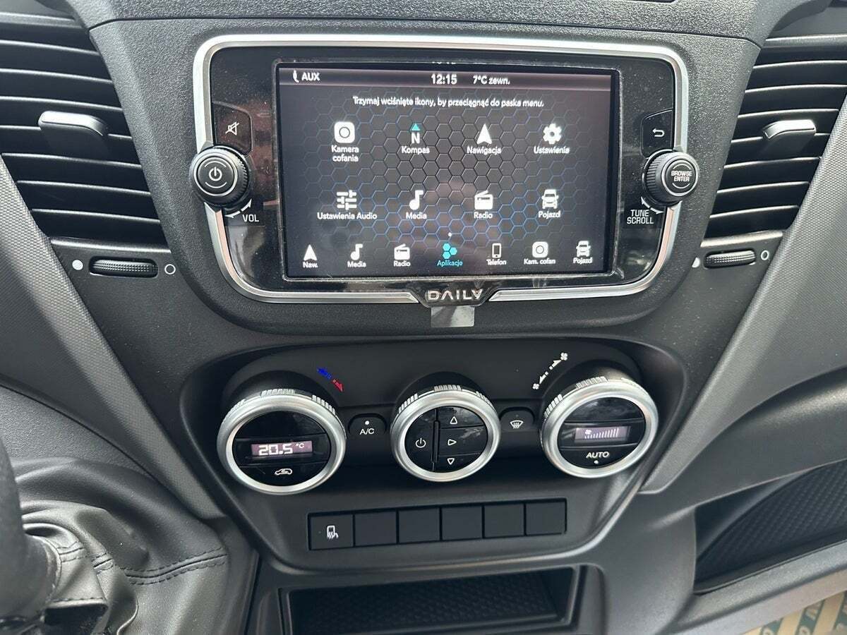 Hvid Iveco Daily fra 2024