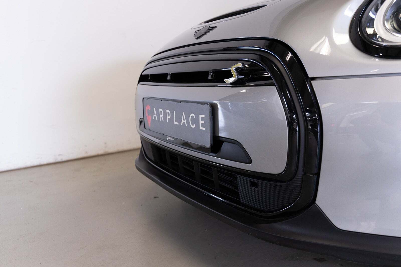 Grå Mini Cooper SE fra 2023