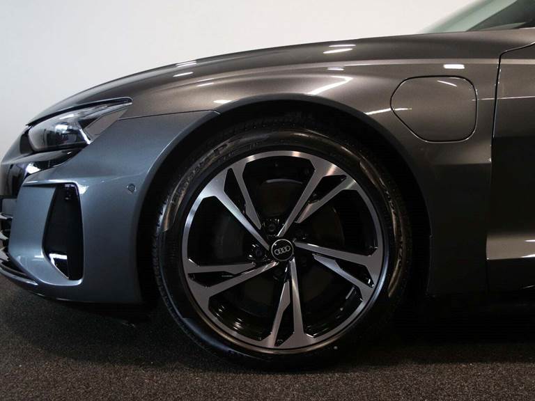 Audi e-tron GT quattro