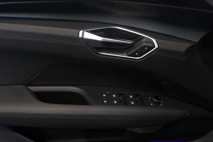 Grå Audi e-tron GT fra 2022