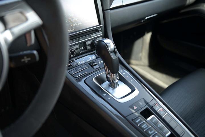 Sort Porsche 911 Turbo S fra 2014