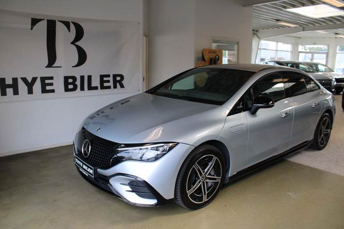 Sølv Mercedes EQE350+ fra 2022