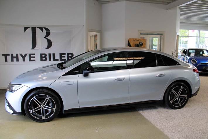Sølv Mercedes EQE350+ fra 2022