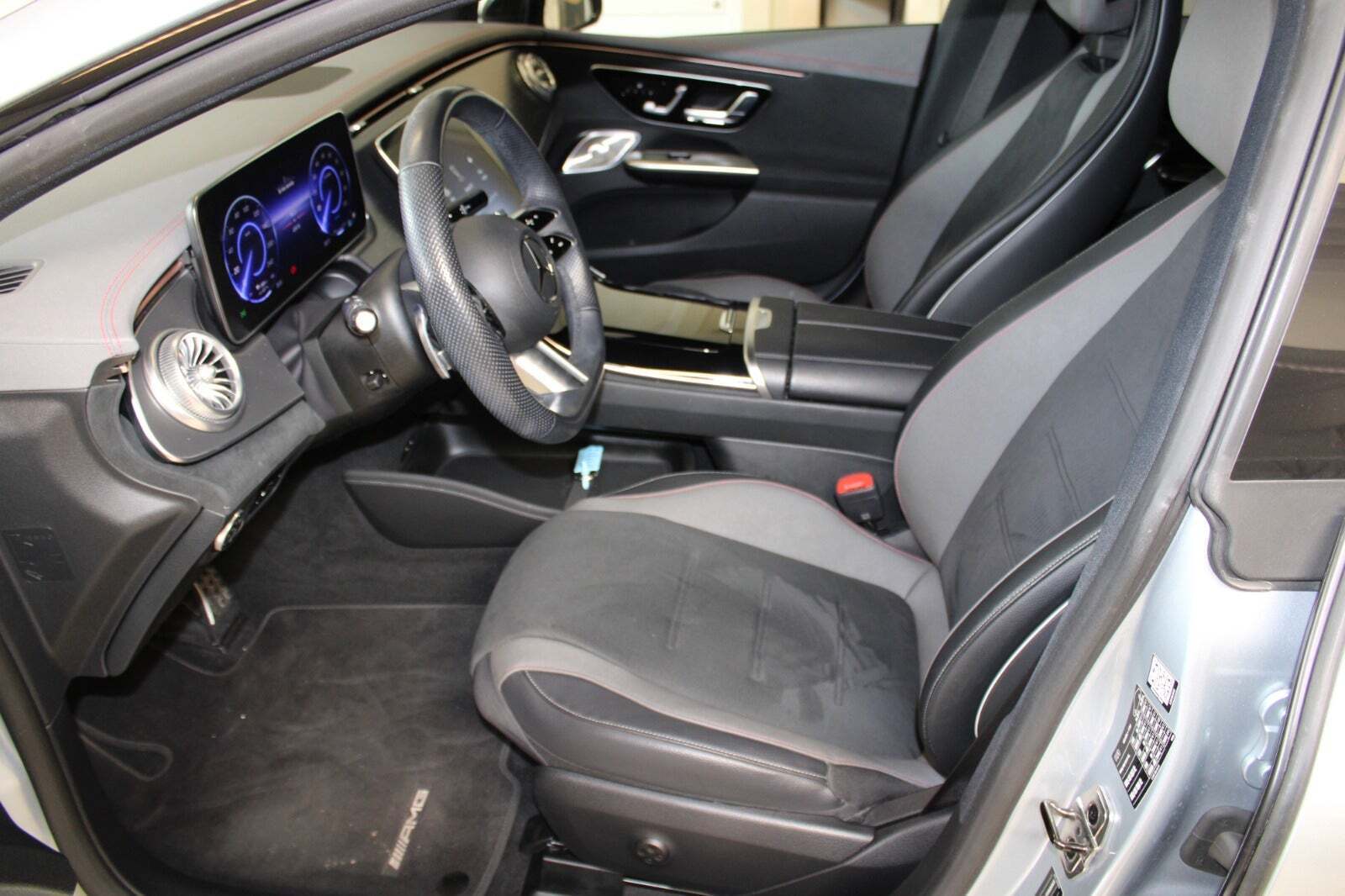 Mercedes EQE350+ AMG Line