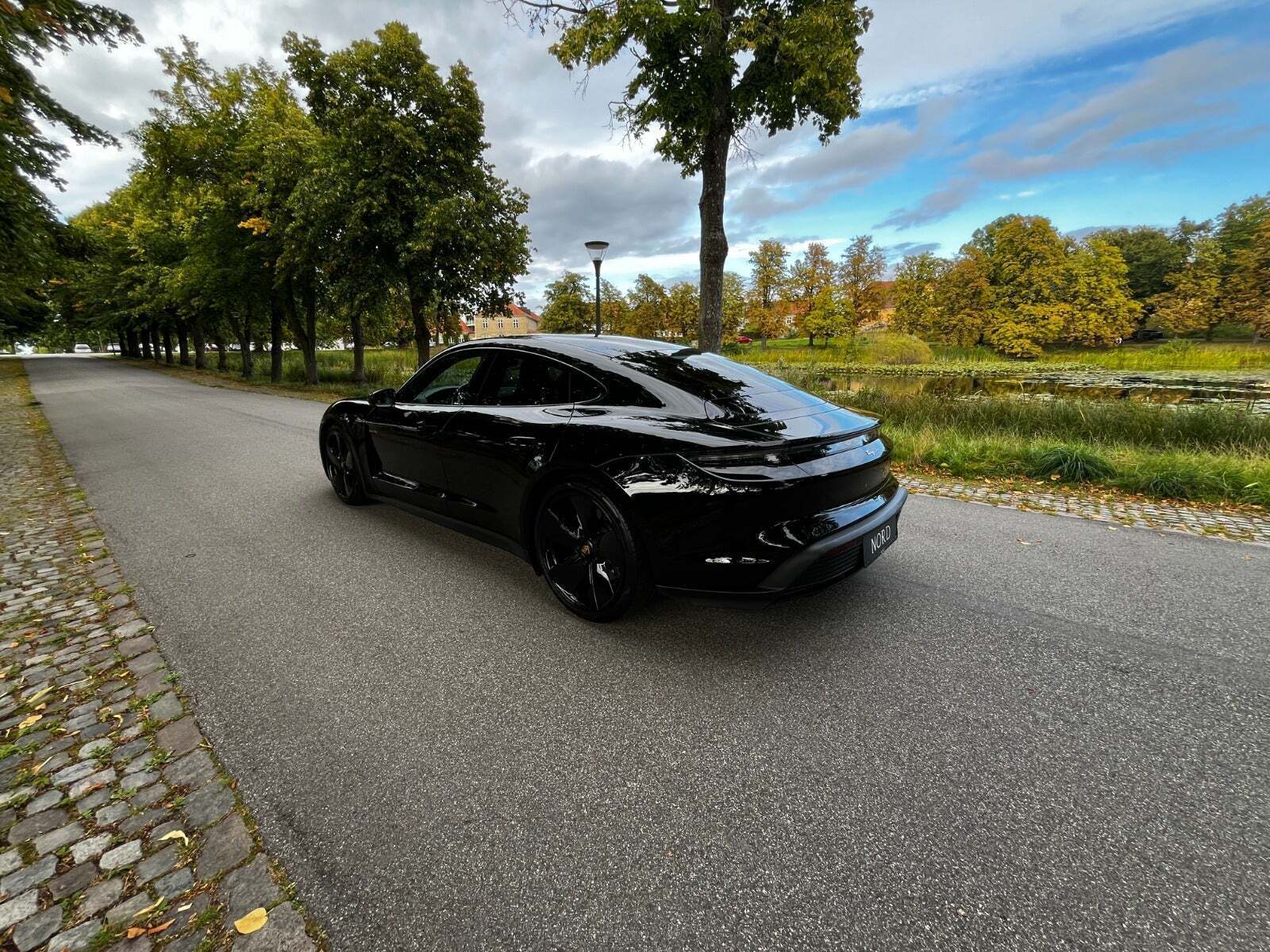 Porsche Taycan Performance+