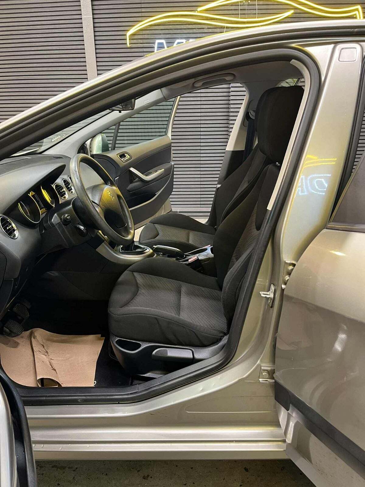 Peugeot 308 1,6 HDi 92 Access