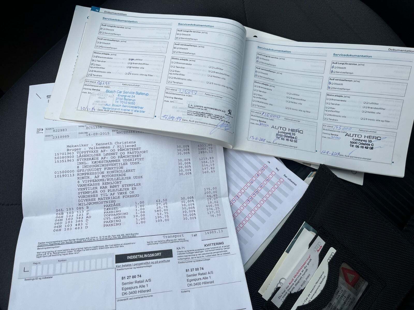 Rød Audi A4 fra 2008