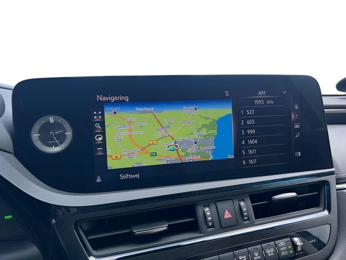 Lexus ES 2,5 300h Hybrid Limited Edition E-CVT 218HK Trinl. Gear