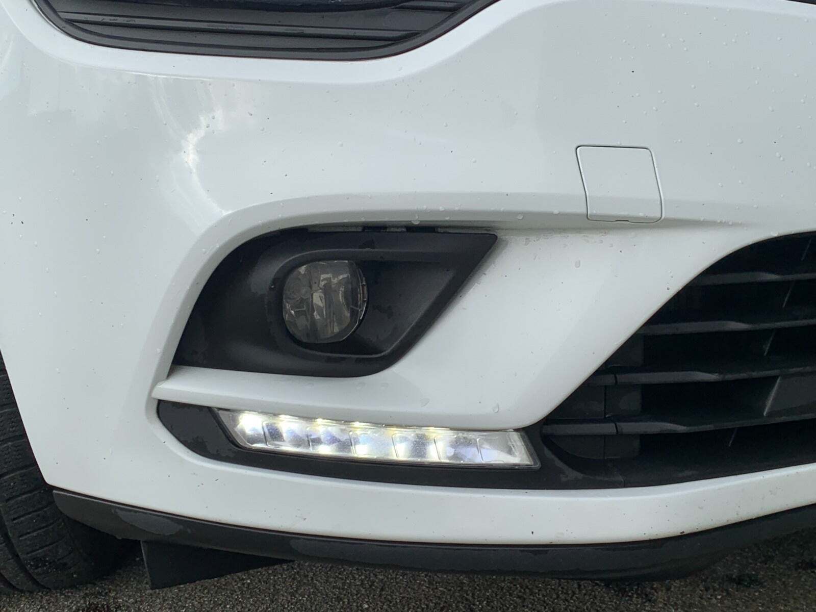 Hvid Renault Clio IV fra 2017