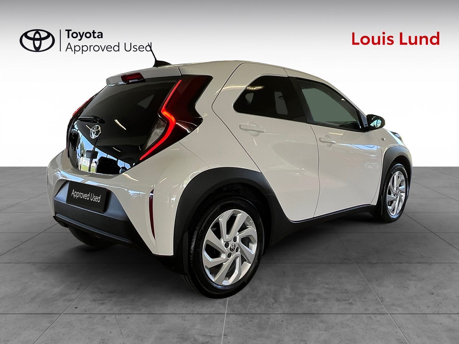 Hvid Toyota Aygo X fra 2024