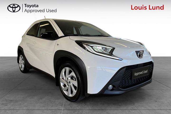 Hvid Toyota Aygo X fra 2024