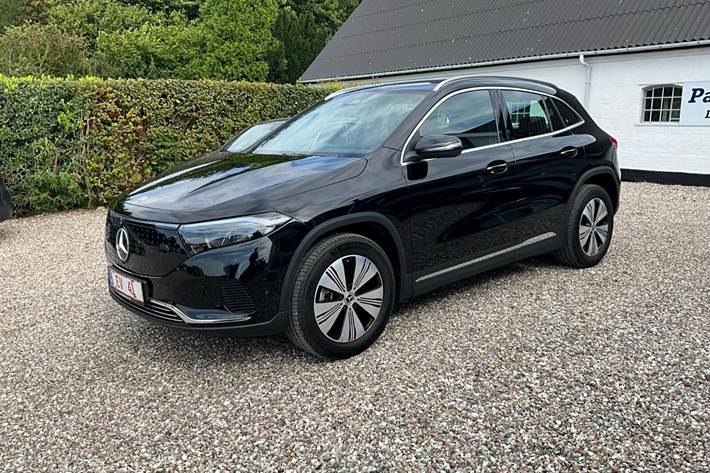 Sort Mercedes EQA250 fra 2024