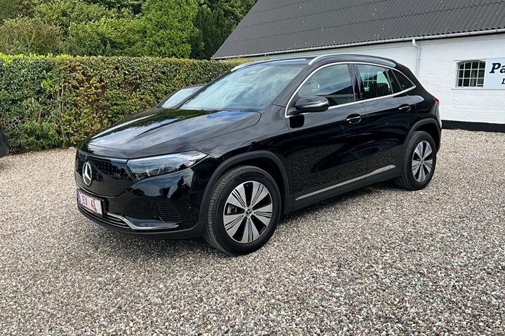 Sort Mercedes EQA250 fra 2024