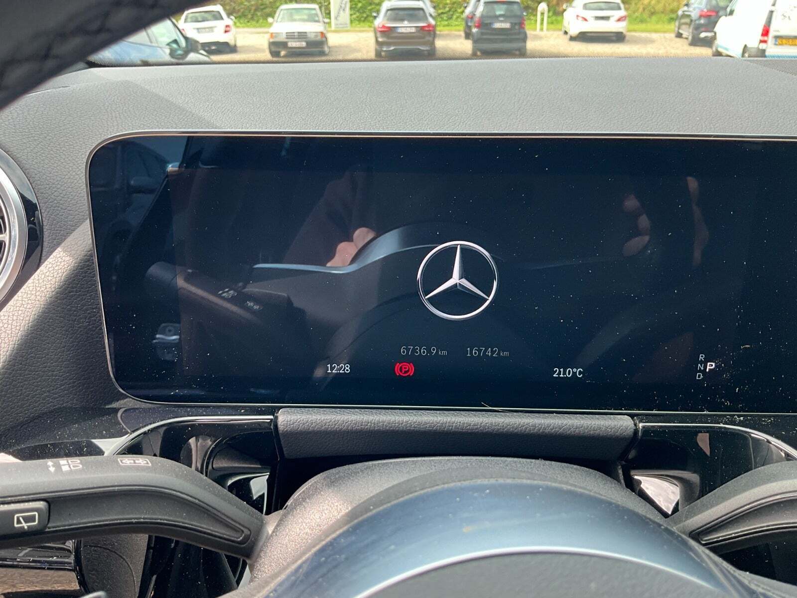 Sort Mercedes EQA250 fra 2024